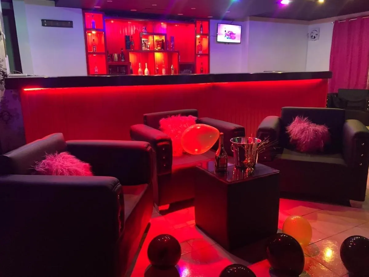 Hotel Relax Cabaret Punta Cana Liebeshotel